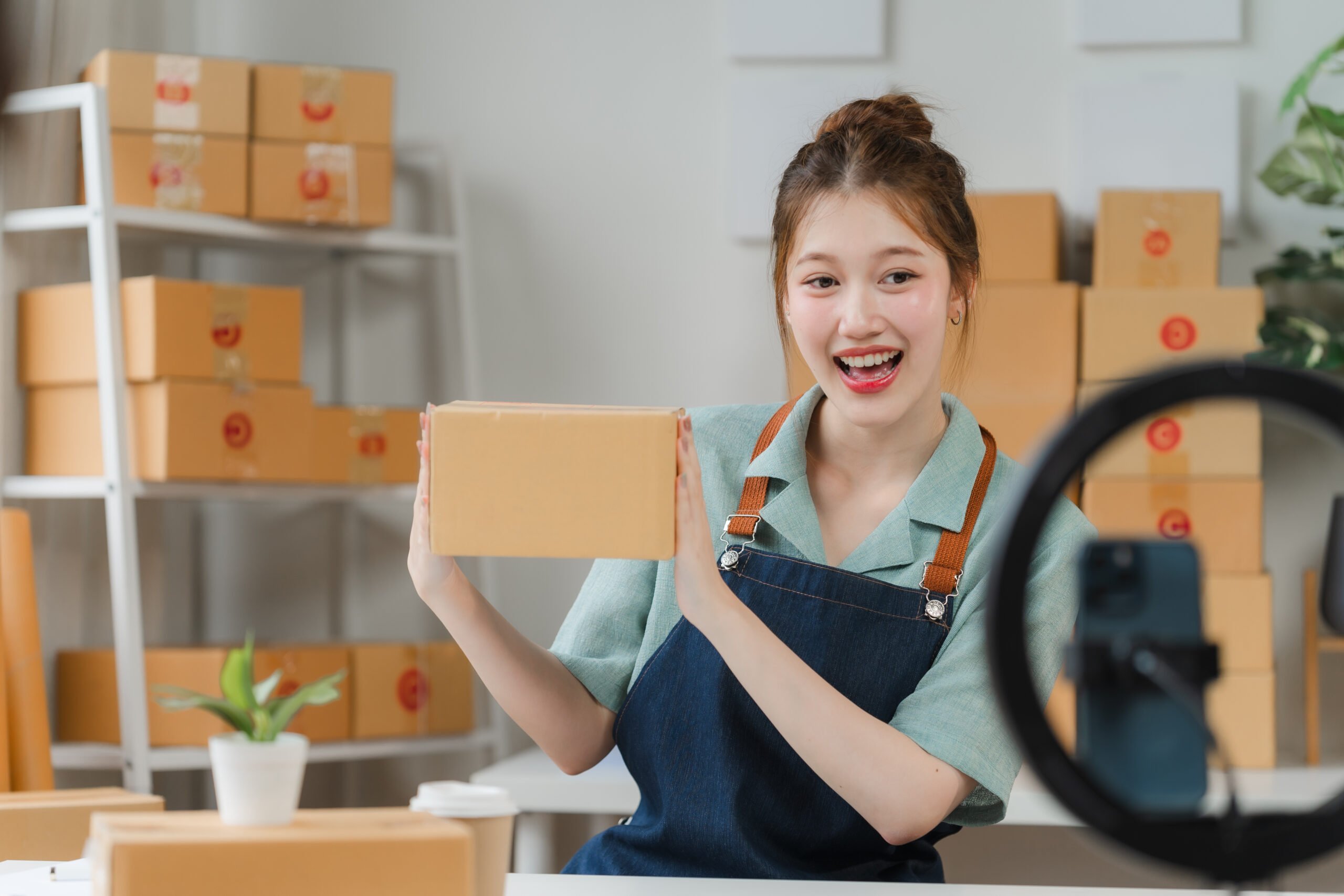 Amazon Influencer Marketing: Your Brand's Complete Guide to Finding and Working with the Right Creators